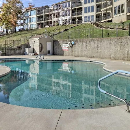 Lake Ozark Condo With Pool And Fishing Docks! Exterior foto