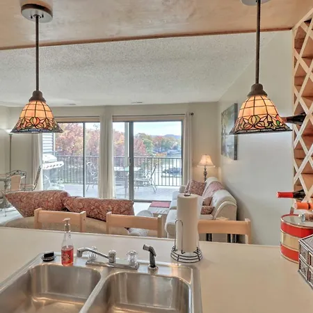 Lake Ozark Condo With Pool And Fishing Docks! Exterior foto