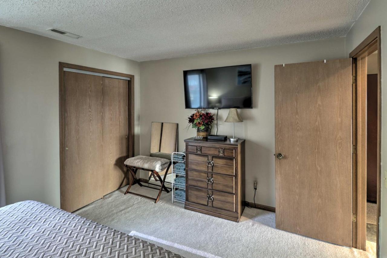 Ozark With Pool And Fishing Docks! Apartment Ozarks-See